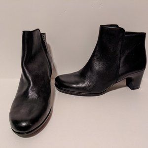 Ecco Sculptured Leather Ankle Boot